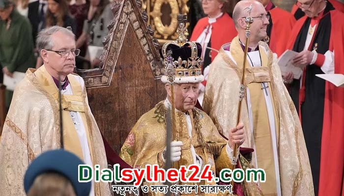 সিংহাসনে আরোহণ করলেন রাজা তৃতীয় চার্লস