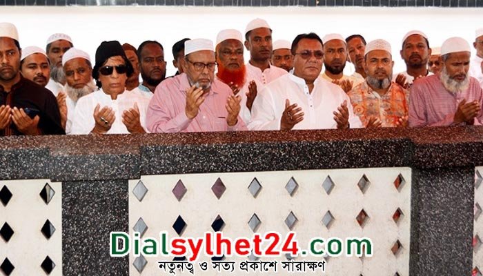 মাজার জিয়ারতের মাধ্যমে জাতীয় পার্টির মেয়র প্রার্থীর প্রচারণা শুরু