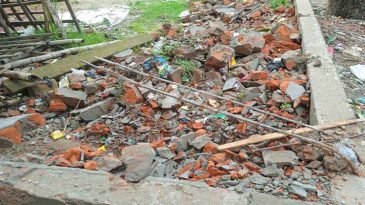 বড়লেখায় প্রবাসীর ভূমি দখলের চেষ্টা, সীমানা প্রাচীর ভাংচুর