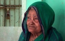 রাজনগরের কামারচাকে ছেলের নির্যাতনে বৃদ্ধা মা নিরাপ্তাহীনতায়:এলাকার কেহ তার ভয়ে কোন প্রতিবাদ করেন না।