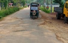 শ্রীমঙ্গল উপজেলা স্বাস্থ্য কমপ্লেক্স সড়কের দৈন্যদশা: চলাচলকারীরা ভোগান্তির স্বীকার