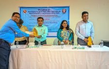 জাতীয় গণমাধ্যম ইনস্টিটিউট এর পুরস্কার পেলেন রেডিও পল্লীকণ্ঠের মেহেদি হাসান