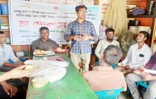 শ্রীমঙ্গলে টেকসই পানি সরবরাহ, স্যানিটেশন ও হাইজিন নিয়ে চা দোকানে বৈঠক