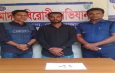 শ্রীমঙ্গল ও কুলাউড়া থানায়  দুটি অভিযানে ৮৫ পিস ইয়াবাসহ আটক ২