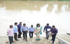 মৌলভীবাজারের মনু নদীর পানির পরিস্থিতি  পরিদর্শন করেন   Add Media