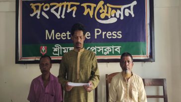 উচ্চ আদালতের নিষেধাজ্ঞা অমান্য শ্রীমঙ্গলে বালু উত্তোলনের প্রতিবাদে সংবাদ সম্মেলন
