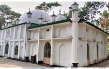 অপূর্ব নির্মাণশৈলীর ৫৪৭ বছরের পুরনো ঐতিহাসিক খোজার মসজিদ