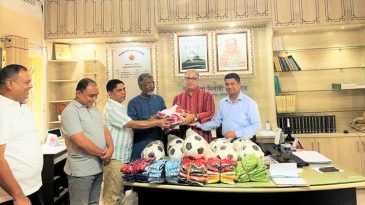 মৌলভীবাজার ক্রীড়া সামগ্রী (ফুটবল ও জার্সি) বিতরণ