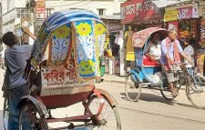 মৌলভীবাজারে তীব্র গরমে হাঁসফাঁস জনজীবন