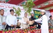 পরিবেশের মান উন্নয়নে অধিক পরিমাণে বৃক্ষরোপণ করতে হবে: পরিবেশ মন্ত্রী