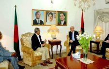 নির্দলীয় সরকার ছাড়া সুষ্ঠু ও অবাধ নির্বাচন সম্ভব নয়- ইইউ রাষ্ট্রদূতকে বিএনপি‘র মহাসচিব