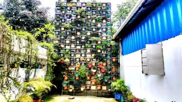 আতর তৈরির প্রতিষ্ঠান ‍‍`আগর ফ্রেগরেন্স‍‍` যেনো একটি সবুজ কারখানা