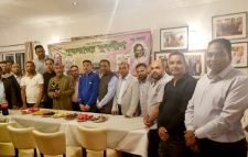 সিসিক মেয়র আনোয়ারুজ্জামান চৌধুরীর শপথ পাঠ করায় বৃটেনের সোয়ানসীতে আনন্দ সভা ও মিষ্টিমুখ অনুষ্ঠান,,