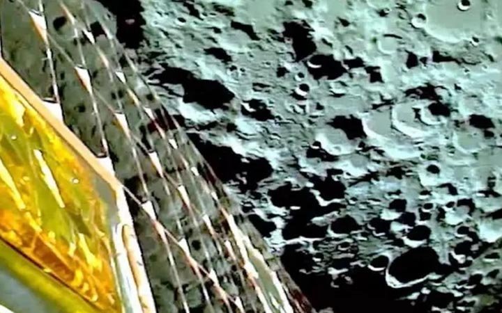চাঁদের প্রথম ছবি পাঠাল ভারতের ‘চন্দ্রযান–৩’