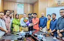 সিকৃবি উপাচার্যের সাথে সাংবাদিক সমিতির সৌজন্য সাক্ষাৎ