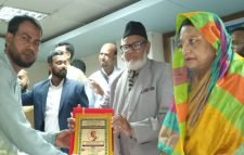 সমাজ সেবায় বিশেষ অবদানের জন্য মাদার তেরেসা এ্যাওয়ার্ড  পেলেন সাংবাদিক কে এম সাইদুল ইসলাম