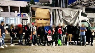 রোমানিয়া-হাঙ্গেরি সীমান্ত থেকে আটক ১৬ বাংলাদেশি