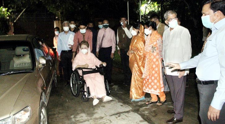 খালেদা জিয়ার সঙ্গে দেখা করতে এভারকেয়ার হাসপাতালে ফখরুল