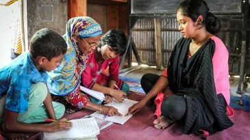 দেশে ২৩ শতাংশ জনগোষ্ঠী নিরক্ষর