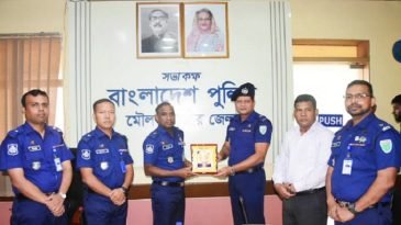 জঙ্গি অভিযানে সিটিটিসিকে সহায়তা করে পুরস্কার পেলেন কুলাউড়ার ওসি