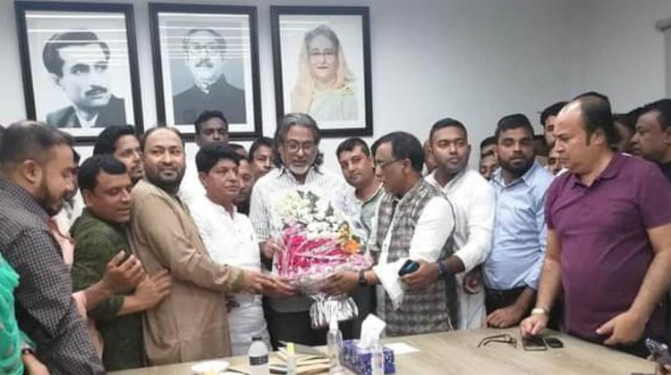 কেন্দ্রীয় নেতাদের সঙ্গে মৌলভীবাজার যুবলীগের নব কমিটির সাক্ষাৎ