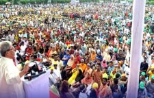 প্রধানমন্ত্রী আপনি আর ক্ষমতায় নেই: ফখরুল