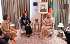 যেকোনো মূল্যে বাংলাদেশে গণতন্ত্র অব্যাহত রাখতে হবে: প্রধানমন্ত্রী