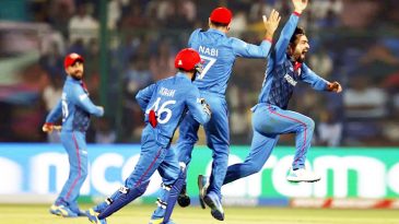 বিশ্বকাপে অঘটনের শিকার চ্যাম্পিয়ন ইংল্যান্ড