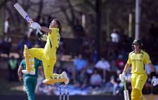 ৬৮৮ রানের ম্যাচে অস্ট্রেলিয়ার কাছে ১৪ রানে হার পাকিস্তানের