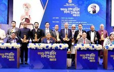 বঙ্গবন্ধু শেখ মুজিব শিল্প পুরস্কার পেল ১২ প্রতিষ্ঠান