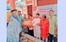 শ্রীমঙ্গলে পূজা উপলক্ষে বাংলাদেশ মাইনোরিটি রাইটস এলায়েন্স টরেন্টোর বস্ত্র বিতরণ
