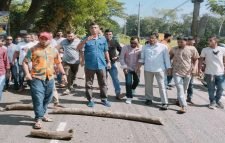 ভিপি মিজানের নেতৃত্বে পিকেটিং ও মিছিল