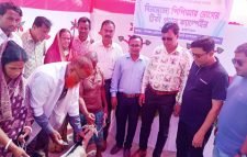 কুলাউড়ায় পিপিআর টিকা কার্যক্রম পরিদর্শনে বিভাগীয় পরিচালক