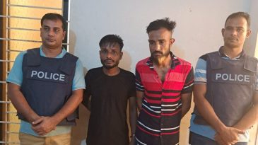 পুলিশের অভিযানে ইয়াবাসহ আটক ২