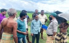 কালনীছড়া খাল এলাকা পরিদর্শনে পাউবো কর্মকর্তা