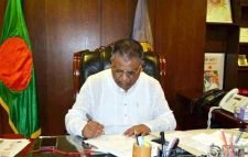 যেমন ছিলো মেয়র আনোয়ারুজ্জামানের প্রথম কার্যদিবস