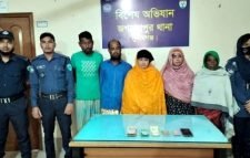 জগন্নাথপুরে প্রেমের ফাঁদে ফেলে সাড়ে সাত লাখ টাকা লুট, গ্রেপ্তার ৫