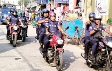 অবরোধ না শ ক তা ঠেকাতে মাঠে পুলিশের টহল