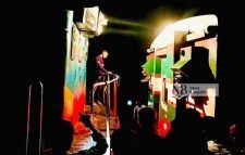 কমলগঞ্জে ৪ ঘণ্টা আটকে আছে ঢাকাগামী পারাবত এক্সপ্রেস