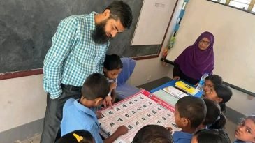 সদর উপজেলা এ.ইউ.ই.ও আহাম্মেদ আলীর সরদারবাড়ী সরকারি প্রাথমিক বিদ্যালয় পরিদর্শন