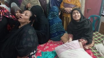 মৌলভীবাজারে মা’র কোল থেকে কেড়ে নিয়ে মা’র কোলে লাশ ফেরৎ দিলো : নিহতের পরিবারে চলছে আহাজরি