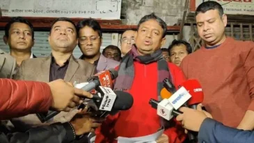 ঢাবি ছাত্রদল সভাপতিসহ গ্রেফতার ১১