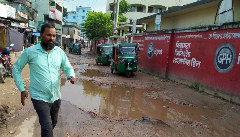 রাজনগরের দেওয়ানদীঘি-পালপুর রাস্তার বেহাল দশা