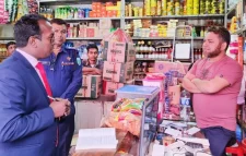 কুলাউড়ায় অতিরিক্ত দামে পেঁয়াজ বিক্রি, ৫০ হাজার টাকা জরিমানা