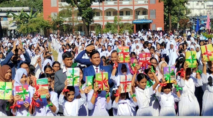 সিলেটে বইয়ের চাহিদা ৫৫ লাখ, এসেছে ২৮ লাখ
