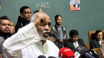 মানুষ সরকারের মুখে কলঙ্ক লেপে দিয়েছে: মঈন খান