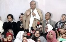 খালেদা জিয়ার মানবিক অধিকার কেড়ে নেওয়া হয়েছে: রিজভী