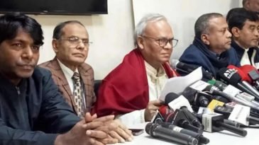 ৭ জানুয়ারি সরকারকে লালকার্ড দেখিয়েছে জনগণ: রিজভী