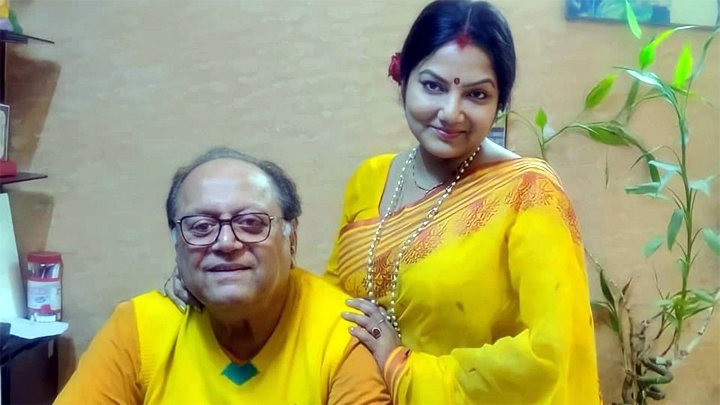 যেভাবে দীপঙ্করের প্রেমে পড়েন দোলন