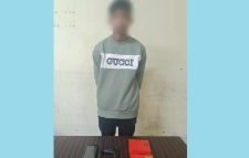 হোটেল অনুরাগ থেকে বিদেশি পিস্তলসহ তরুণ আটক